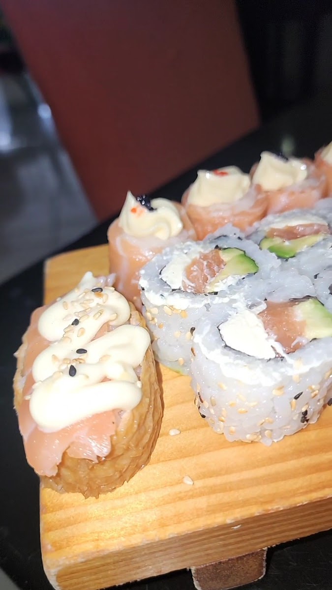 Yang Yang Chinese Restaurant & Sushi Bar-2